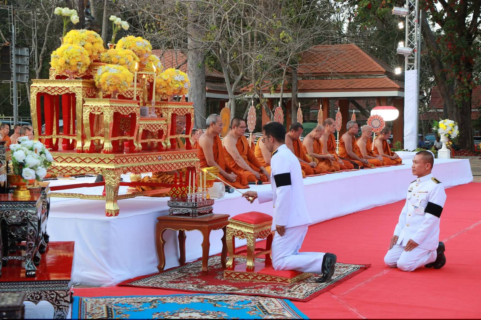 title - ร่วมพิธีบำเพ็ญกุศลและแสดงความอาลัย ในวาระครบ 100 วัน (สตมวาร) แห่งการสวรรคต สมเด็จพระนางเจ้าสิริกิติ์ พระบรมราชินีนาถ พระบรมราชชนนีพันปีหลวง